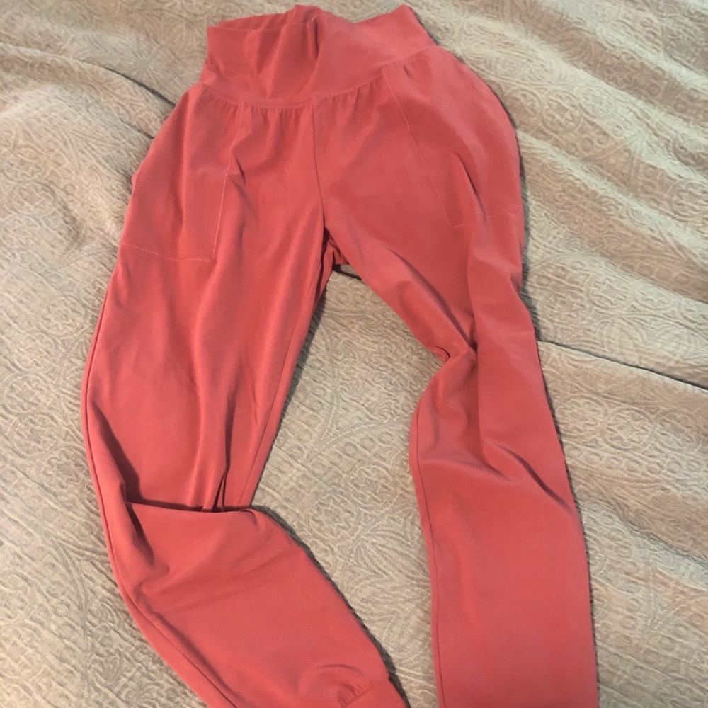 Athleta salutation jogger size S tall